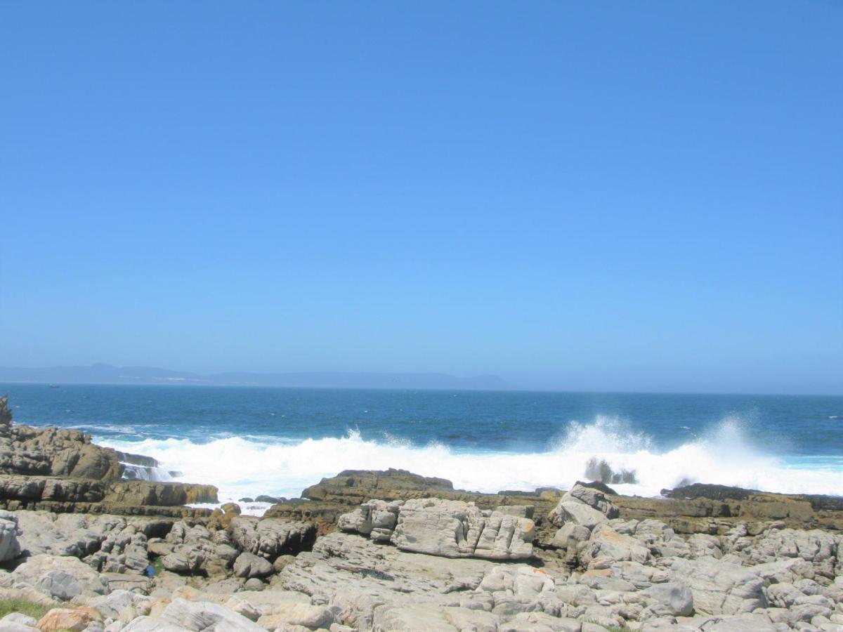 Beachfront Cottage - Hermanus Whale View 外观 照片